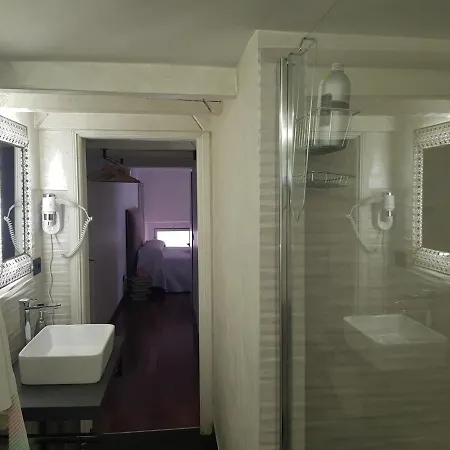 Clementinam Colosseum * Roma