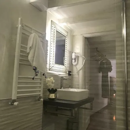 Clementinam Colosseum *